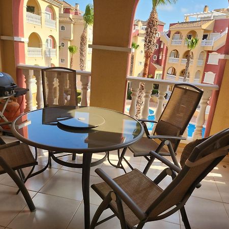 Spacious 3 Bedroom 2 Bathroom Apartment - Puerto Marina Complex لوس الكاثاريس المظهر الخارجي الصورة